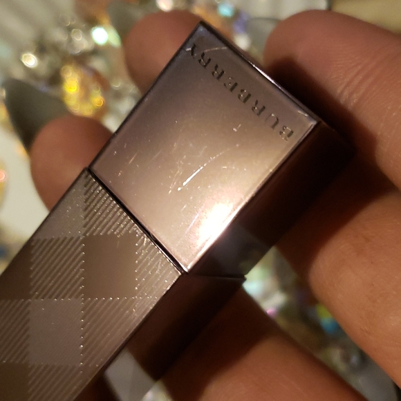 🍄#201 NUDE BEIGE Burberry DISCONTINUED Sheer Lipstick NWOBOX - Picture 8 of 8
